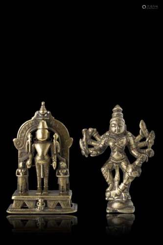 Indian ManufactureTwo bronze sculptures(h. max 10 cm.)ITManifattura indianaDue sculture in bronzo(h.