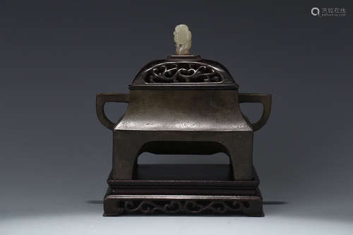 XUANDE MARK CENSER WITH ZITAN WOOD BASE