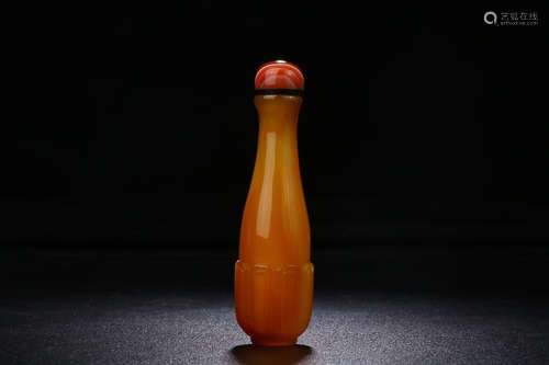 AMBER JINGPING SNUFF BOTTLE