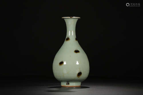 LONGQUAN YAO CELADON GLAZE OKHO SPRING BOTTLE