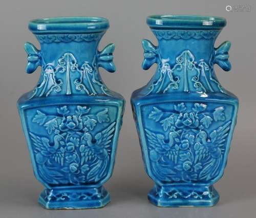 pair of Chinese porcelain vases, possibly 19th c.