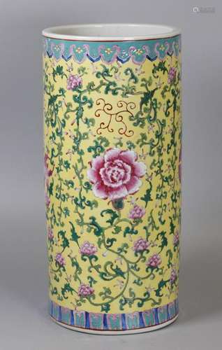 Chinese porcelain umbrella stand