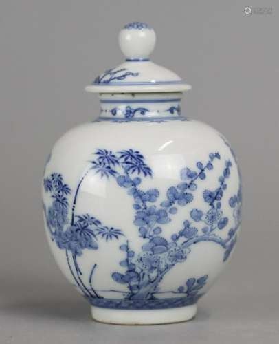 Chinese blue & white porcelain cover jar