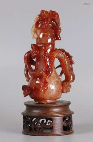 carved Chinese agate cover vase