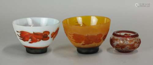 3 Chinese peking glass bowls/jars