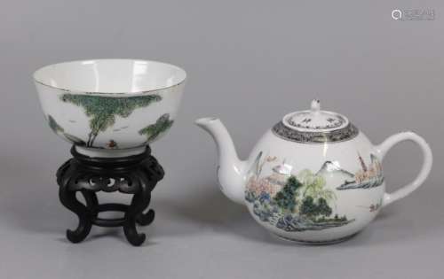 2 Chinese porcelain wares, possibly Republican period
