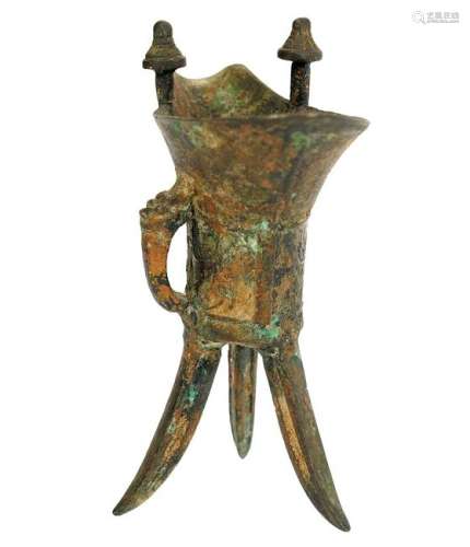 Chinese Bronze Tripod Wine Jue Vessel