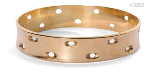 CHRISTIAN FJERDINGSTAD (1891-1968) Perforations Bracelet en or. Poids : 45,5 g Provenance : -