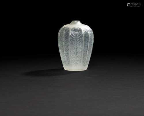 RENÉ LALIQUE (1860-1945) Tournai, le modèle créé le [11 septembre 1924], supprimé du catalogue en