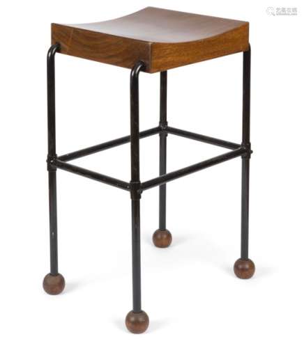 PIERRE CHAREAU (1883-1950) (D'APRÈS) & MCDE ÉDITIONS MT344, le modèle conçu en [1927] Tabouret haut.