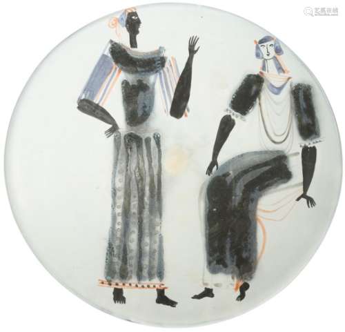 ROGER CAPRON (1922-2006) Femmes antiques Important plat circulaire sur talon. Épreuve en céramique