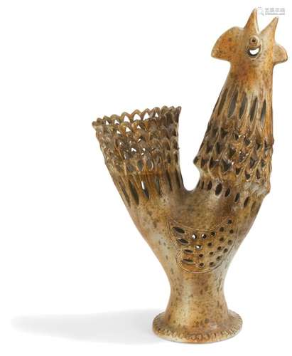 TRAVAIL DES ANNÉES 1960 Le Chant du coq Importante lampe-sculpture en terre cuite ajourée et