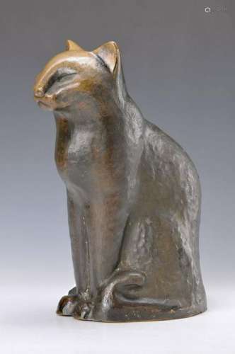 Attribution Walther Perron, big sitting cat after