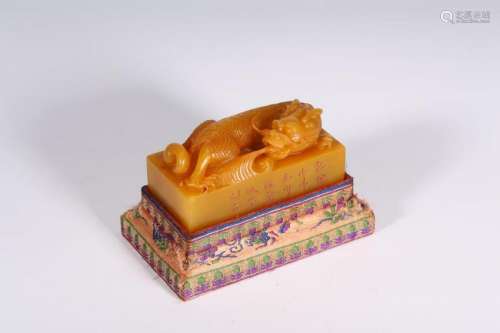 TIANHUANG STONE CARVING DRAGON SEAL IN BOX