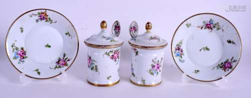 A PAIR OF 18TH/19TH CENTURY CONTINENTAL CUPS AND COVERS