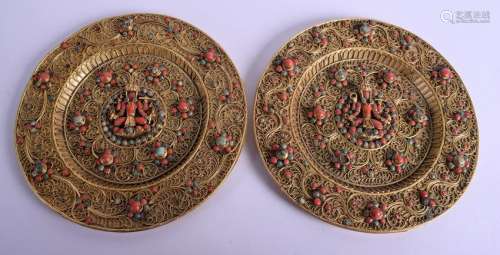 A RARE PAIR OF 18TH/19TH CENTURY INDIAN NEPALESE