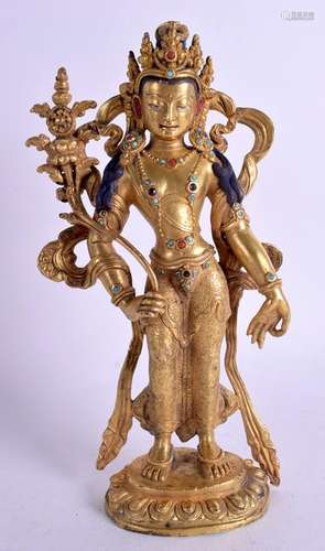 A FINE 18TH CENTURY CHINESE GILT BRONZE JEWELLED FIGURE