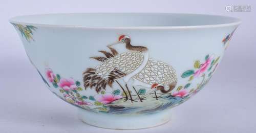 A 20TH CENTURY CHINESE FAMILLE ROSE PORCELAIN BOWL