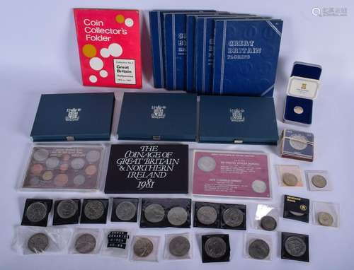 A COLLECTION OF COINS. (qty)