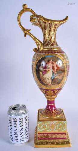 AN EARLY 20TH CENTURY VIENNA PORCELAIN EWER painted