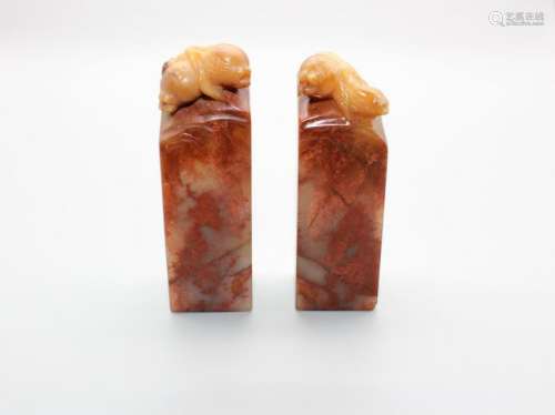 Pair of Chinese antique shoushan  stone seal