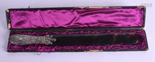 A MID 19TH CENTURY CONTINENTAL SILVER LETTER OPENER. 36