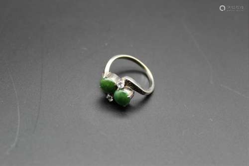 Chinese 14k white gold with jadeite ring