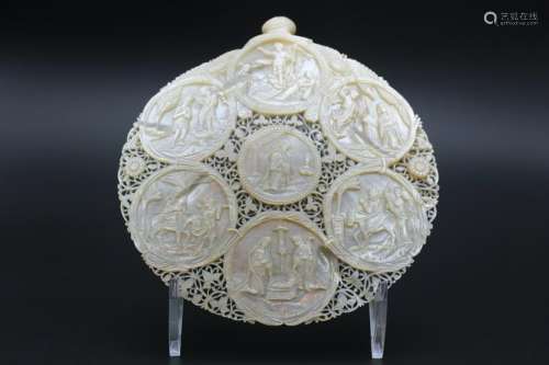 beautiful shell carved story of the Jesus