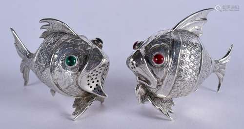 A PAIR OF 1950S SPANISH GEM SET SILVER CONDIMENTS in