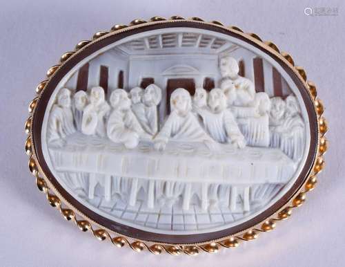 AN ANTIQUE 9CT GOLD CAMEO BROOCH. 5 cm X 3.75 cm.