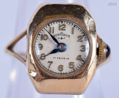 AN EDWARDIAN 9CT GOLD WATCH RING. 6.7 grams. Size O.