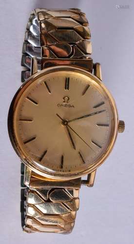 A BOXED OMEGA WRISTWATCH. 3.25 cm diameter.