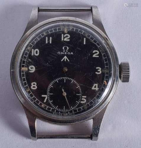 A RARE VINTAGE OMEGA BLACK DIAL MILITARY WATCH. 3.5 cm