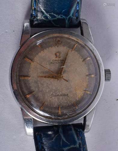 A VINTAGE OMEGA STAINLESS STEEL SEAMASTER WRISTWATCH.