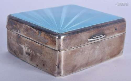 AN ART DECO SILVER AND ENAMEL BOX. 8 cm square.