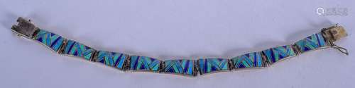 A 1950S SILVER AND ENAMEL BRACELET. 20 cm long.