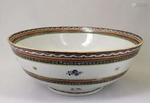 Large Chinese Export 18th c Famille- Rose Bowl