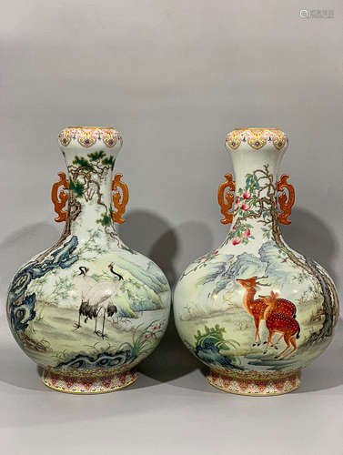 QIANLONG MARK LU'HE'TONG'CHUN GARLIC HEAD VASE IN PAIR