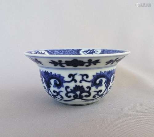 A Superb Chinese Qing dynasty Blue and White Bowl