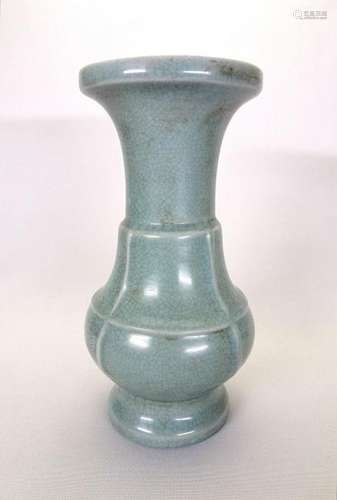 A superb Chinese Ru kiln crackled glaze vase