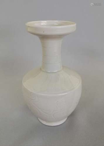 A nice Chinese Ding kiln white glaze vase