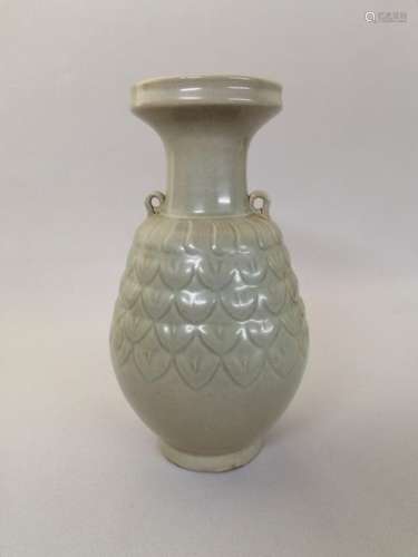 A nice Chinese celadon vase with double ears