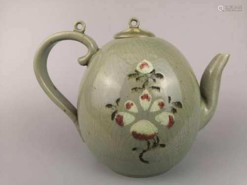 A NICE KOREA JOSEON PORCELAIN TEAPOT