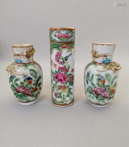THREE CHINESE QING DYNASTY ROSE MEDALLION VASES