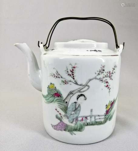 Chinese Republic Famille- Rose Lidded Teapot