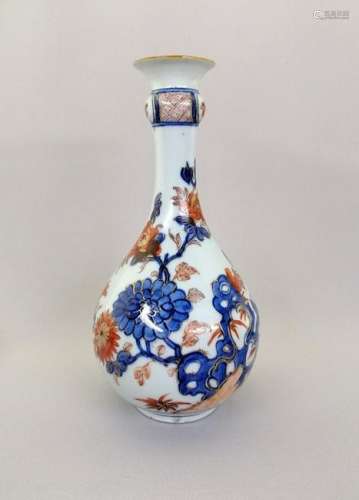 A superb and elegant Chinese Qian Long porcelain e