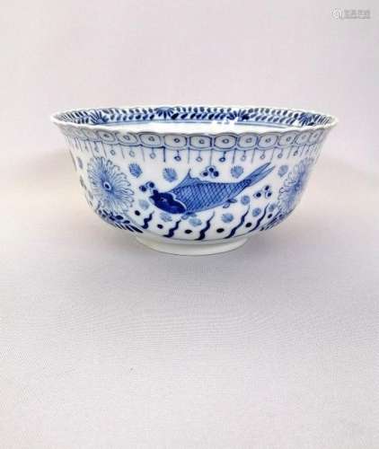 A large superb Chinese Qing dynasty blue and whitl