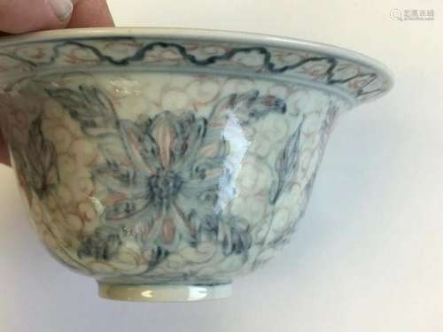 Antqiue Chinese Porcelain Bowl with Flower Designs