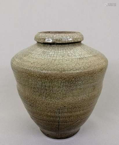 Song dynasty ceramic vase with crackled glaze504