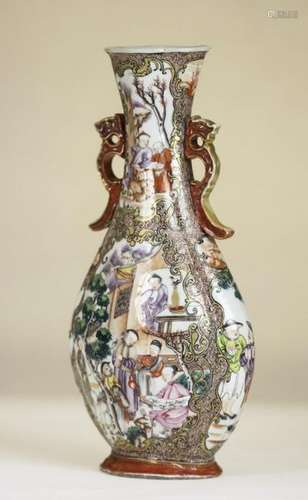 A SUPERB CHINESE QING DYNASTY QIAN LONG VASE